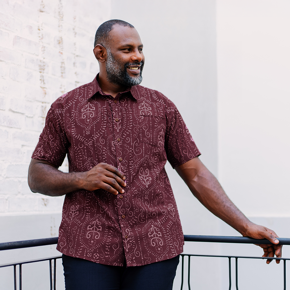 Men's Classic Batik Shirt Garnet Petola – Batik Boutique