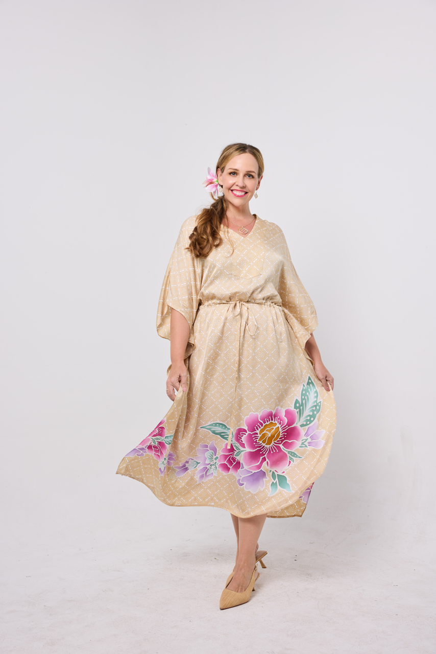 Kaftan Batik: How to Pick One That Flatters (and Travels Well)