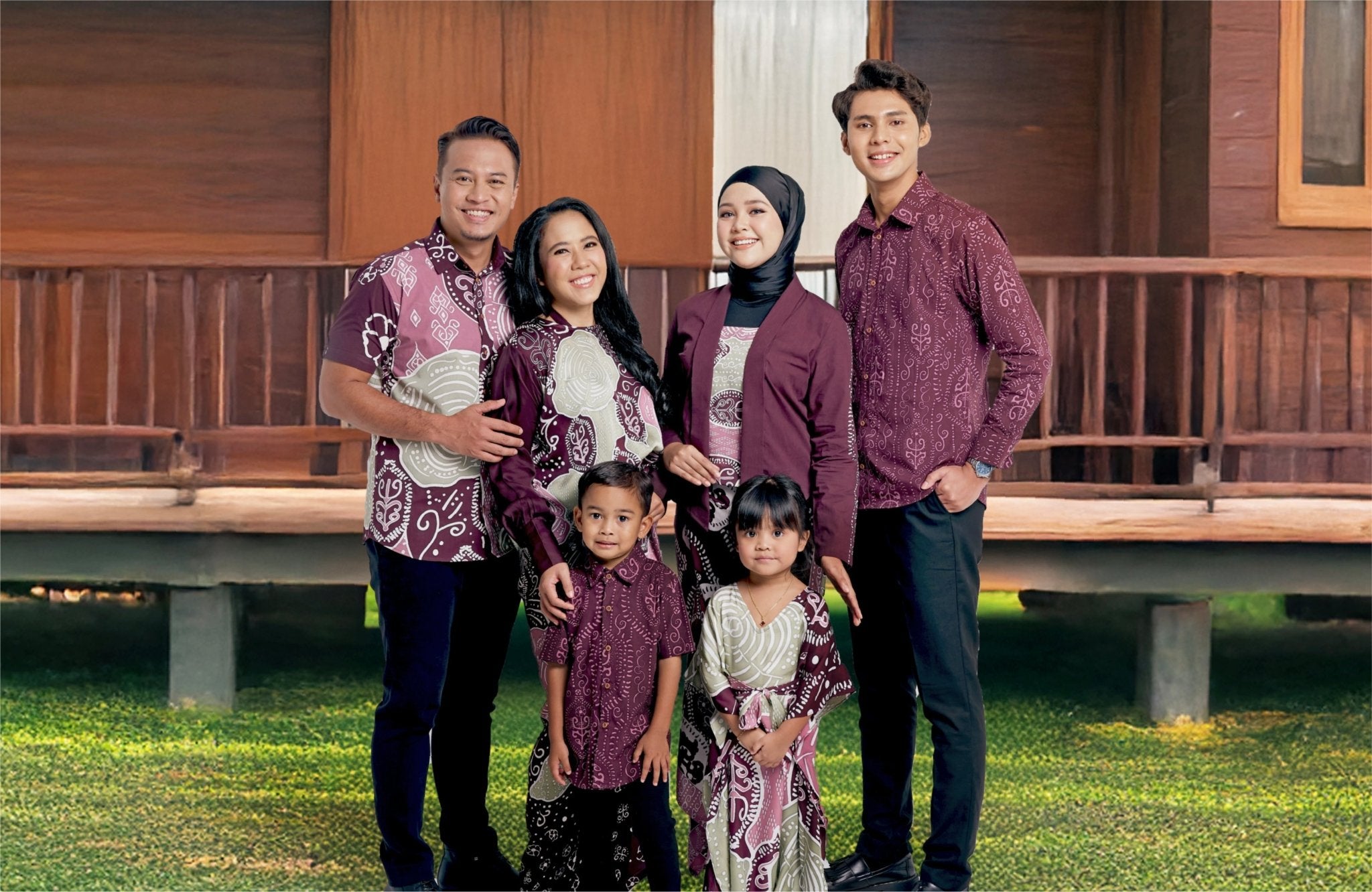 Celebrate Raya 2025 with Batik Heirloom: Unique Gift Ideas for Corporate Clients