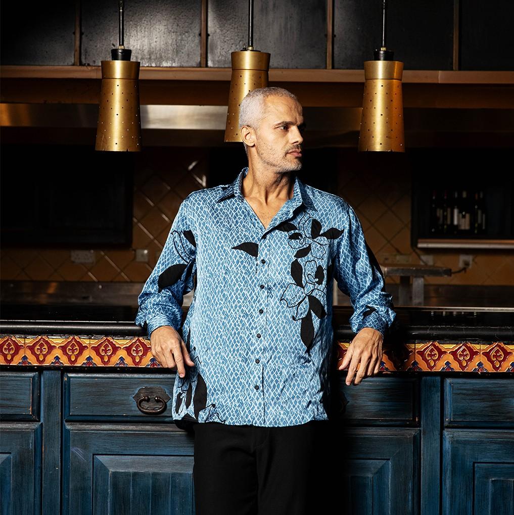 Lifestyle image of the long sleeve blooming lace in azure 