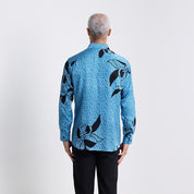 Back of long sleeve blooming lace in azure 