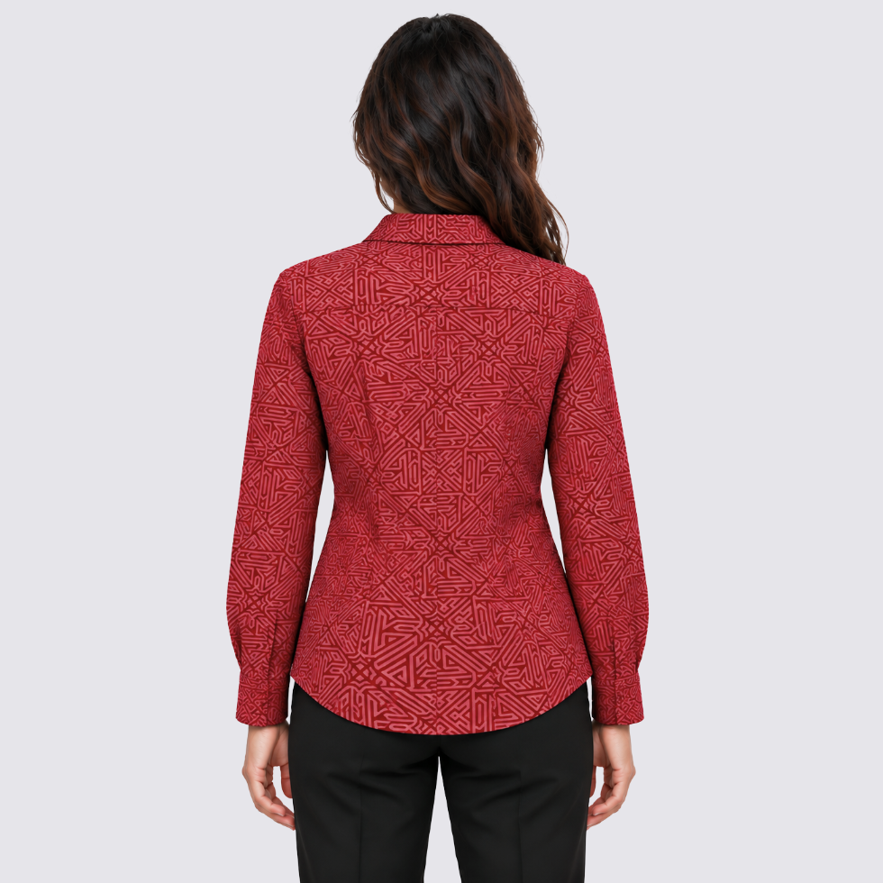 Woman facing back wearing red baitk shirt