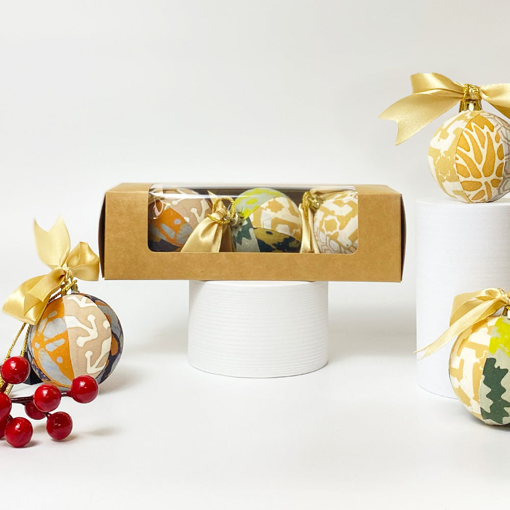 Christmas Ornaments - Batik Baubles (Gold)