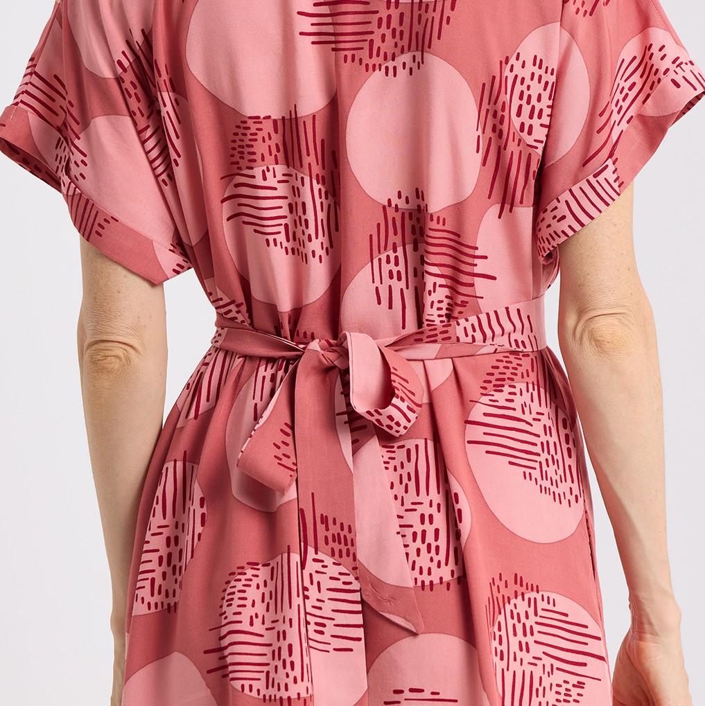 Back Detailed shot showing the drawstrings of the womens ayaz dress in crimson Yuan dian 