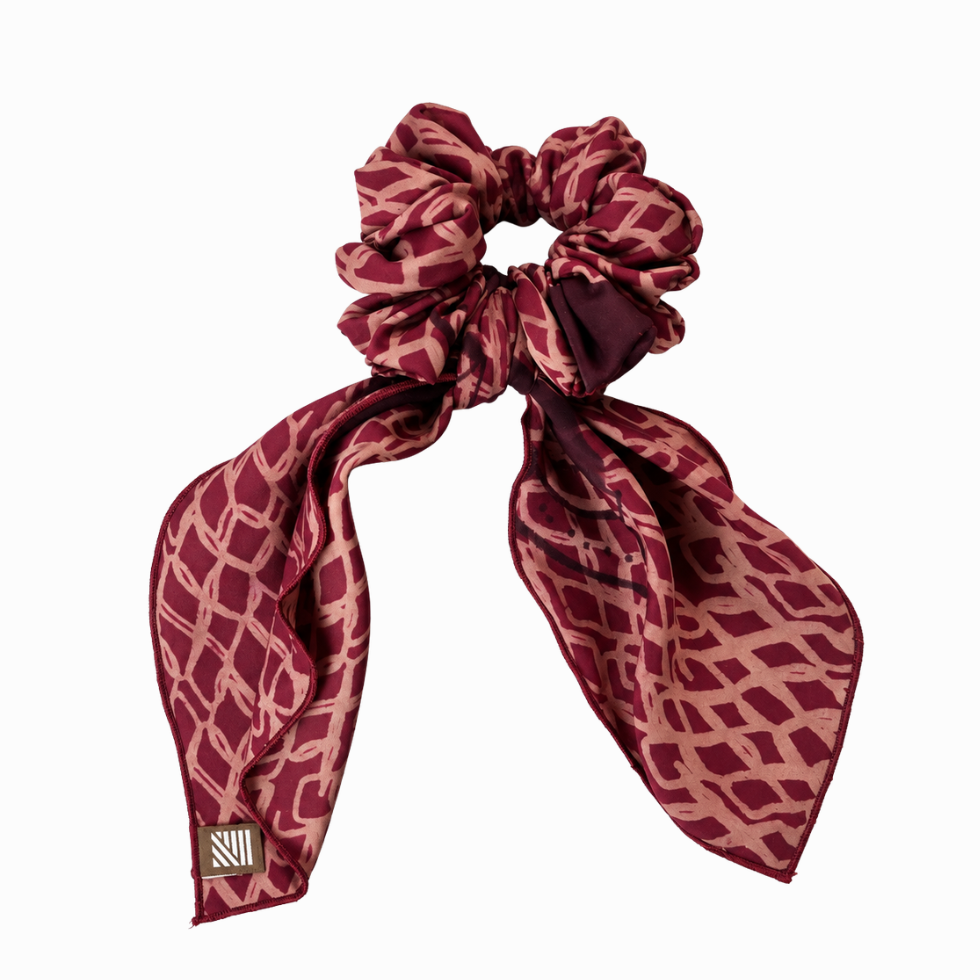 Red/Copper Batik Scrunchy Laid Flat