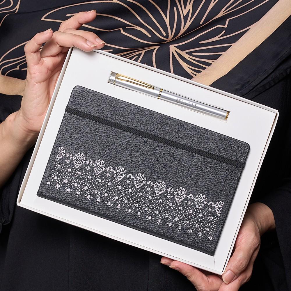 Batik-Inspired Journal & Pen - Black Anyam