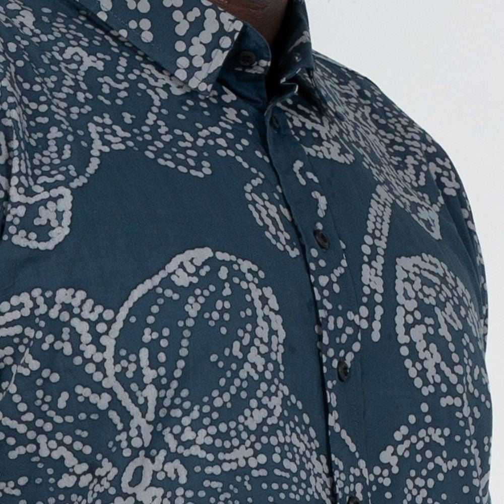 close detailed  photo of the Navy orchid shirt 