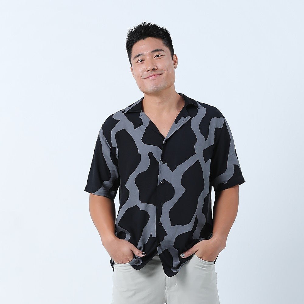 cuban in jet chain  front facing photo 