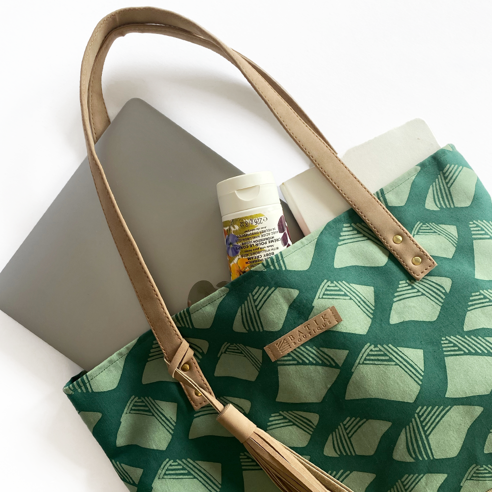 Batik Tote Bag (Canvas base) - Green Nasi Lemak