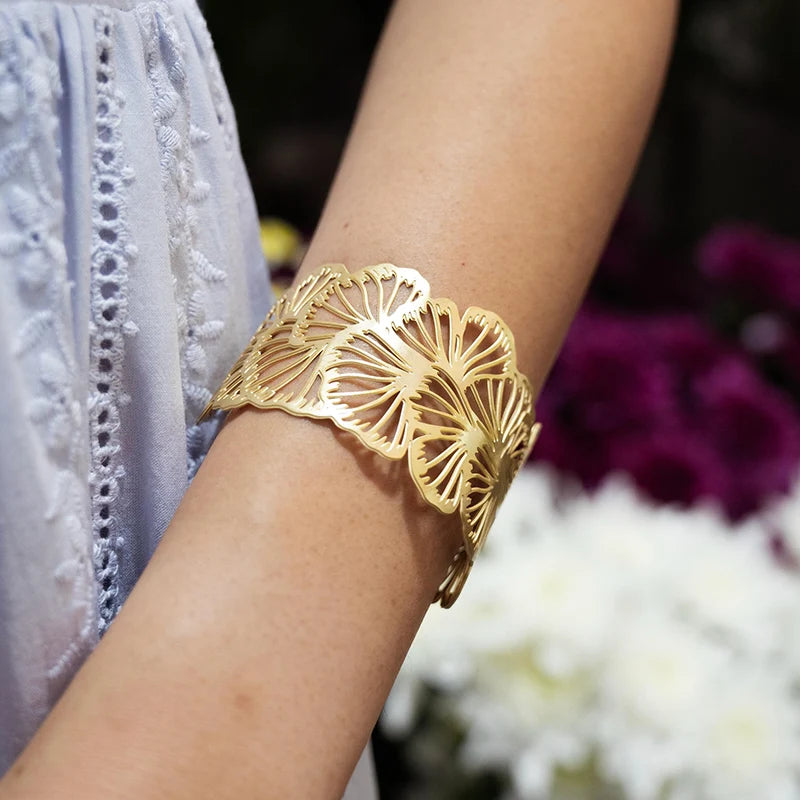 Embrace Jewellery -  Ginkgo Biloba Gold Bracelet
