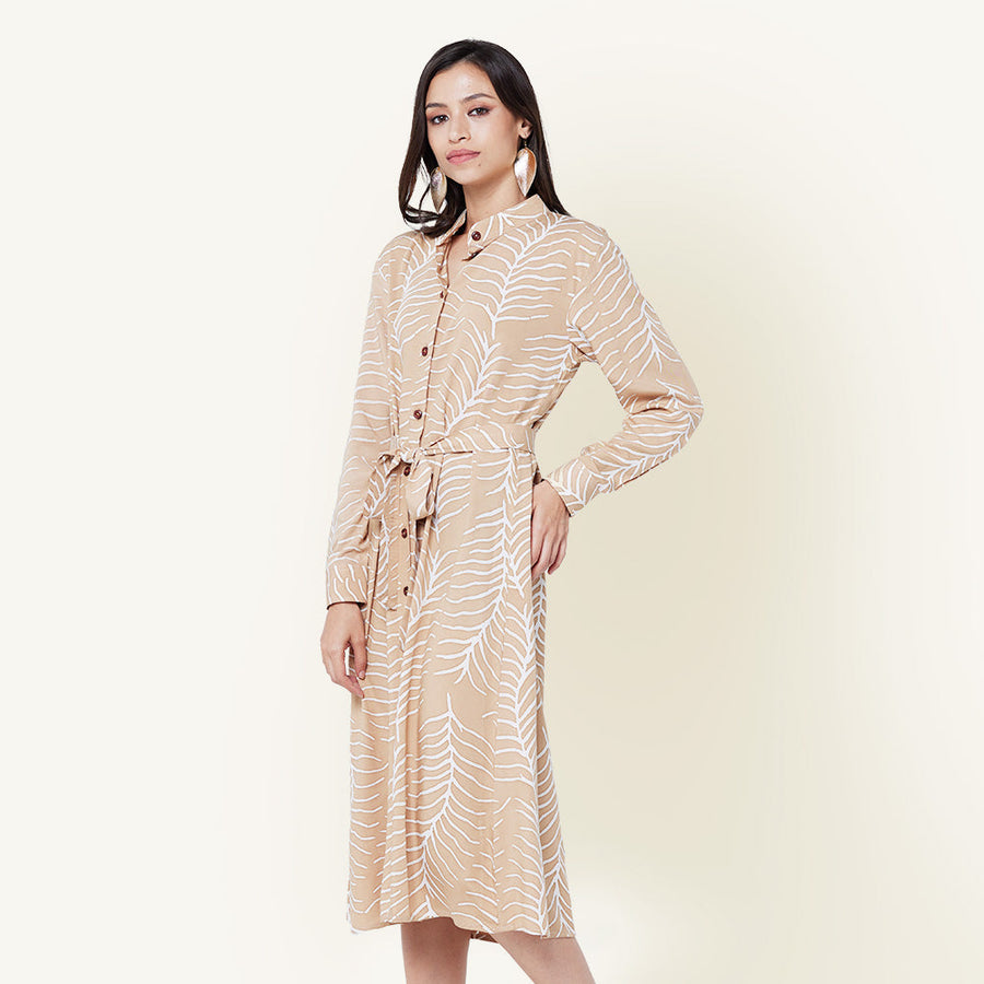Batik Boutique_Long Shirt Dress_Latte Fern_Model3